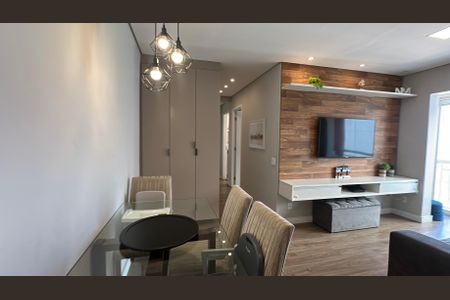 Sala de apartamento à venda com 2 quartos, 57m² em Jardim Iracema/aldeia, Barueri