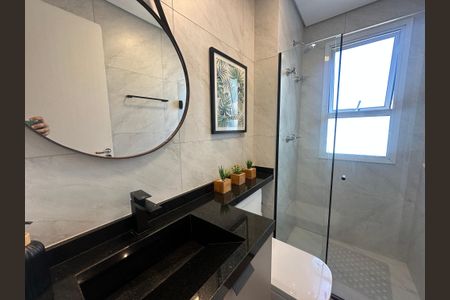 Apartamento à venda com 57m², 2 quartos e 1 vaga Apartamento à venda com 57m², 2 quartos e 1 vagaBanheiro