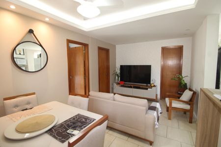 Sala de apartamento à venda com 2 quartos, 67m² em Encantado, Rio de Janeiro