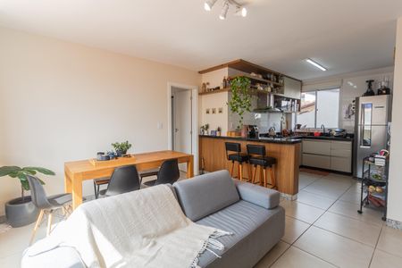 Sala de apartamento à venda com 3 quartos, 73m² em  Ana Lúcia, Belo Horizonte