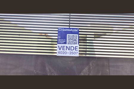 Casa à venda com 180m², 3 quartos e 2 vagas Casa à venda com 180m², 3 quartos e 2 vagasPlaca