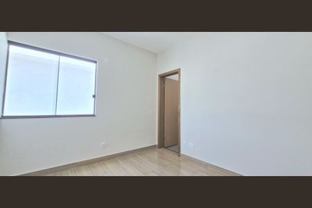 Casa à venda com 180m², 3 quartos e 2 vagasSuíte 1