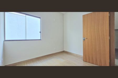 Casa à venda com 180m², 3 quartos e 2 vagasQuarto 1
