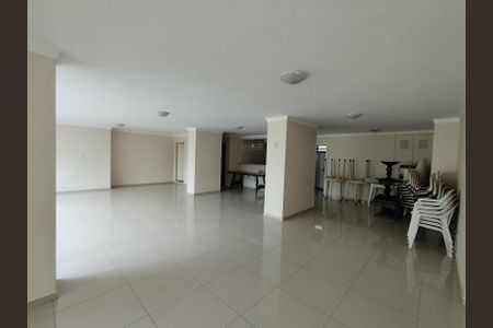 Apartamento à venda com 140m², 3 quartos e 1 vaga Apartamento à venda com 140m², 3 quartos e 1 vagaÁrea comum - Salão de festas