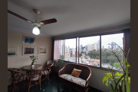 Apartamento à venda com 140m², 3 quartos e 1 vaga Apartamento à venda com 140m², 3 quartos e 1 vagaSala
