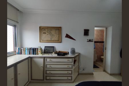 Apartamento à venda com 140m², 3 quartos e 1 vaga Apartamento à venda com 140m², 3 quartos e 1 vagaSuíte