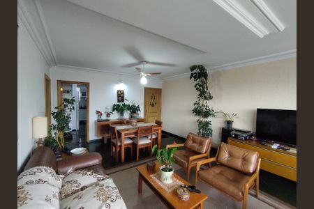 Apartamento à venda com 140m², 3 quartos e 1 vaga Apartamento à venda com 140m², 3 quartos e 1 vagaSala