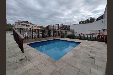 Apartamento à venda com 140m², 3 quartos e 1 vaga Apartamento à venda com 140m², 3 quartos e 1 vagaÁrea comum - Piscina Infantil