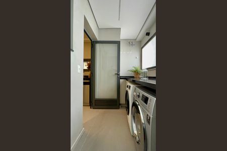 Apartamento à venda com 193m², 3 quartos e 3 vagas Apartamento à venda com 193m², 3 quartos e 3 vagasÁrea de Serviço