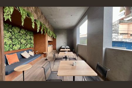 Apartamento à venda com 193m², 3 quartos e 3 vagas Apartamento à venda com 193m², 3 quartos e 3 vagasChurrasqueira