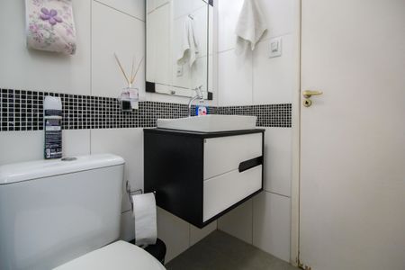 Casa à venda com 300m², 2 quartos e 2 vagas Casa à venda com 300m², 2 quartos e 2 vagasBanheiro da Suíte 2