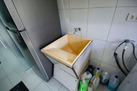 Casa à venda com 300m², 2 quartos e 2 vagas Casa à venda com 300m², 2 quartos e 2 vagasÁrea de Serviço