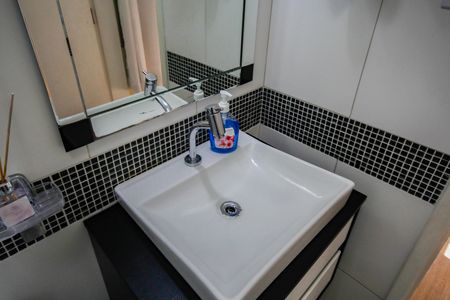 Casa à venda com 300m², 2 quartos e 2 vagas Casa à venda com 300m², 2 quartos e 2 vagasBanheiro da Suíte 2