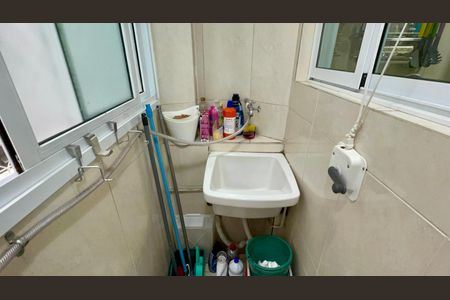Apartamento à venda com 72m², 2 quartos e sem vaga Apartamento à venda com 72m², 2 quartos e sem vagaÁrea de Serviço