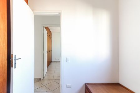 Apartamento à venda com 93m², 4 quartos e 2 vagasQuarto 2