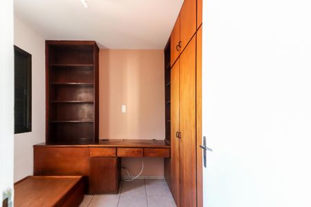 Apartamento à venda com 93m², 4 quartos e 2 vagasQuarto 2