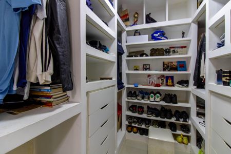 Casa à venda com 140m², 2 quartos e 1 vagaSuíte