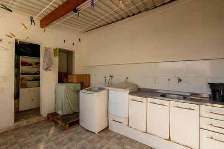 Casa à venda com 140m², 2 quartos e 1 vagaArea de Serviço