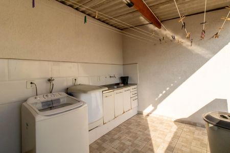 Casa à venda com 140m², 2 quartos e 1 vagaArea de Serviço