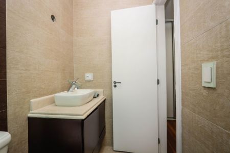 Casa de condomínio à venda com 127m², 3 quartos e 2 vagasBanheiro da Suíte