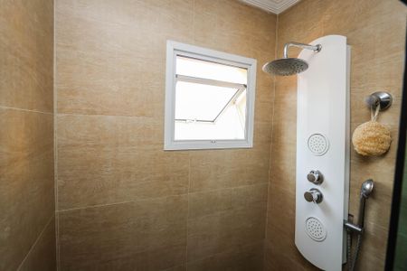 Casa de condomínio à venda com 127m², 3 quartos e 2 vagasBanheiro da Suíte