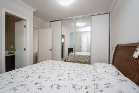 Casa de condomínio à venda com 127m², 3 quartos e 2 vagasQuarto Suíte