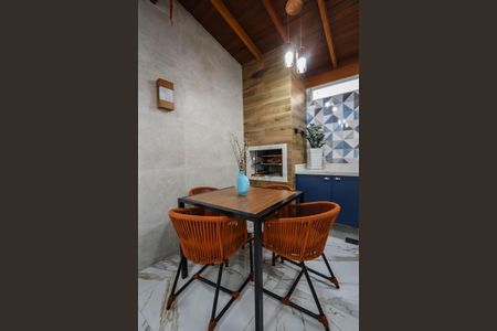 Casa de condomínio à venda com 127m², 3 quartos e 2 vagasEspaço Gourmet