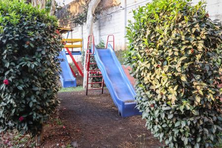 Casa de condomínio à venda com 127m², 3 quartos e 2 vagasÁrea Comum - Playground