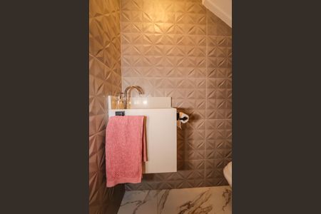 Casa de condomínio à venda com 127m², 3 quartos e 2 vagasLavabo