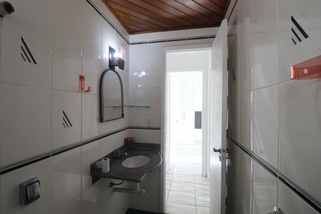 Apartamento para alugar com 180m², 3 quartos e 2 vagasBanheiro Social