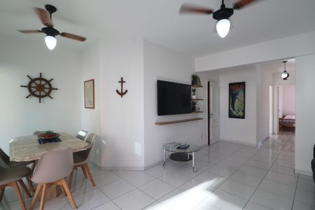 Sala de apartamento para alugar com 3 quartos, 180m² em Balneario Guarujá, Guarujá