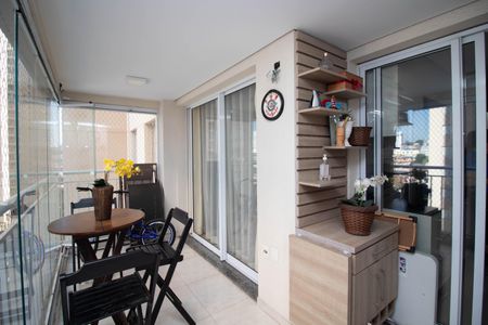 Apartamento à venda com 114m², 3 quartos e 2 vagas Apartamento à venda com 114m², 3 quartos e 2 vagasVaranda da Sala
