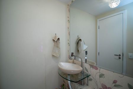 Apartamento à venda com 114m², 3 quartos e 2 vagas Apartamento à venda com 114m², 3 quartos e 2 vagasBanheiro Social