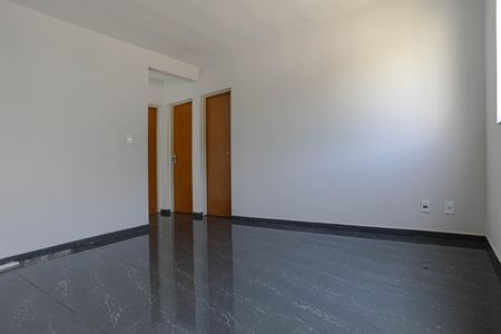 Sala de apartamento para alugar com 2 quartos, 56m² em Meu Cantinho, Suzano
