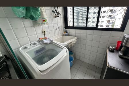 Apartamento à venda com 81m², 3 quartos e sem vagaÁrea de Serviço