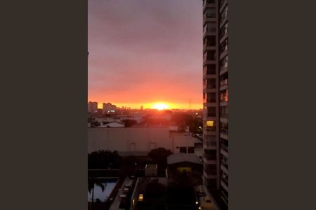 Apartamento à venda com 56m², 2 quartos e 1 vaga Apartamento à venda com 56m², 2 quartos e 1 vagaSacada - Por do Sol