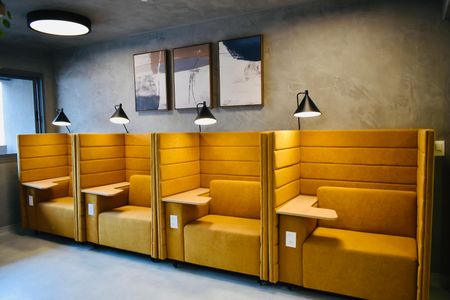 Studio à venda com 43m², 0 quarto e sem vaga Studio à venda com 43m², 0 quarto e sem vagaCoworking