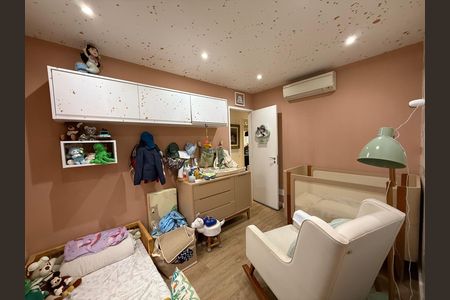 Quarto de apartamento à venda com 3 quartos, 115m² em Cidade Monções, São Paulo