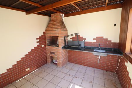 Casa à venda com 240m², 4 quartos e 2 vagasÁrea comum