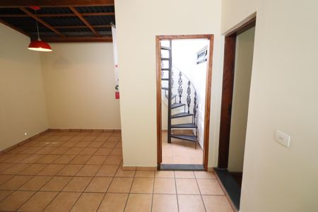 Casa à venda com 240m², 4 quartos e 2 vagasÁrea de Serviço