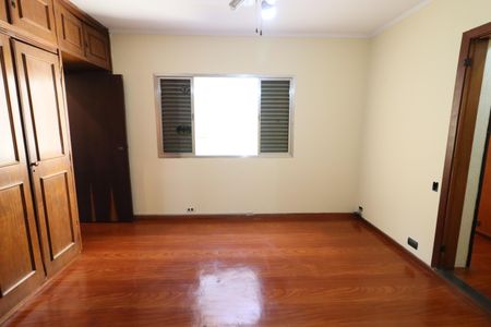 Casa à venda com 240m², 4 quartos e 2 vagasQuarto 2