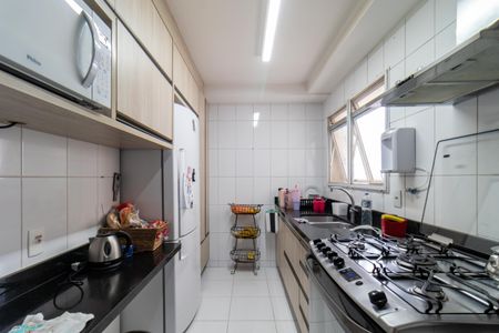 Apartamento à venda com 148m², 4 quartos e 2 vagas Apartamento à venda com 148m², 4 quartos e 2 vagasCozinha
