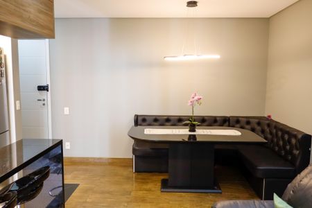 Apartamento para alugar com 67m², 2 quartos e 2 vagasSala