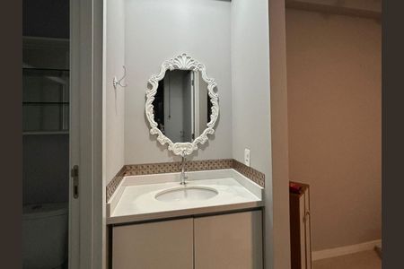 Banheiro de apartamento para alugar com 1 quarto, 38m² em Vila Andrade, São Paulo