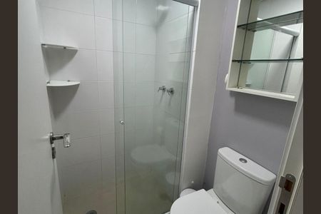 Banheiro de apartamento para alugar com 1 quarto, 38m² em Vila Andrade, São Paulo