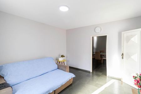 Sala de casa para alugar com 2 quartos, 90m² em Santa Monica, Belo Horizonte