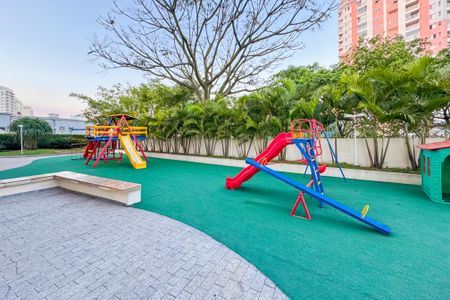 Apartamento à venda com 98m², 3 quartos e 2 vagas Apartamento à venda com 98m², 3 quartos e 2 vagasÁrea comum