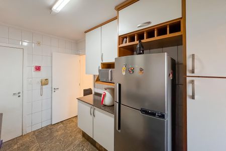 Apartamento à venda com 98m², 3 quartos e 2 vagas Apartamento à venda com 98m², 3 quartos e 2 vagasCozinha