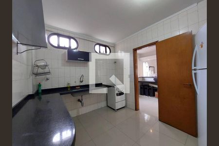 Apartamento à venda com 125m², 3 quartos e 2 vagas Apartamento à venda com 125m², 3 quartos e 2 vagasCozinha