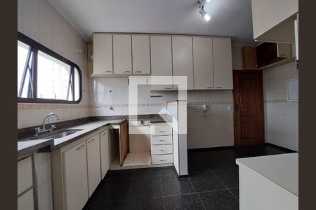 Apartamento à venda com 125m², 3 quartos e 2 vagas Apartamento à venda com 125m², 3 quartos e 2 vagasCozinha